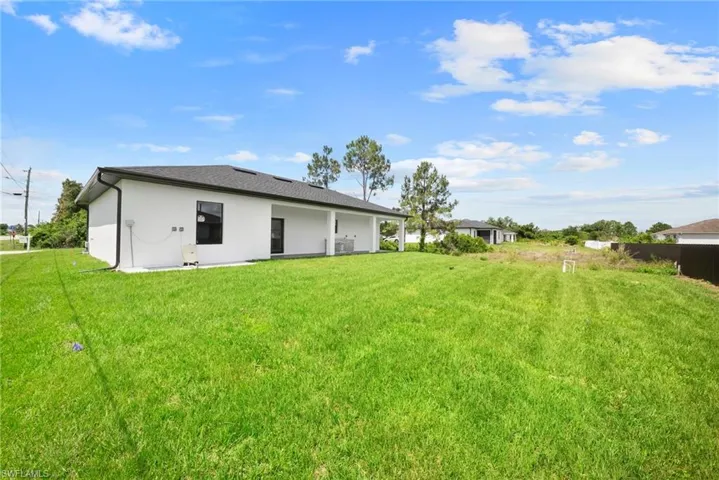 3800 24th St Sw, Lehigh Acres, Florida 33976