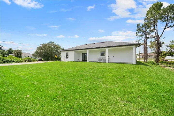3800 24th St Sw, Lehigh Acres, Florida 33976