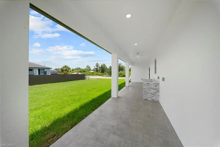 3800 24th St Sw, Lehigh Acres, Florida 33976