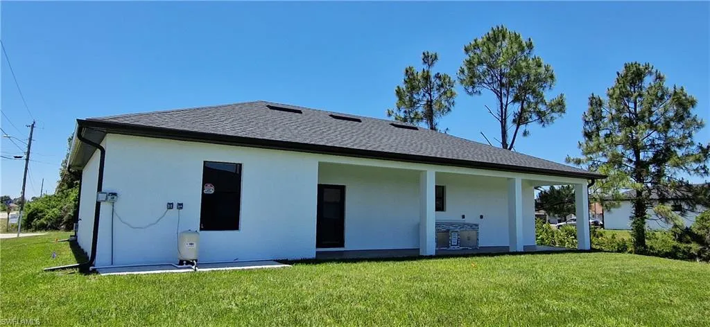 3800  24th SW ST, Lehigh Acres, FL 33976