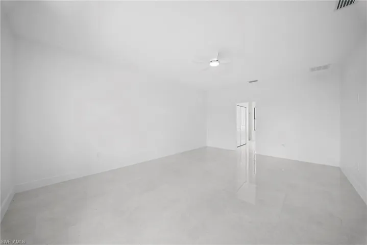 3800 24th St Sw, Lehigh Acres, Florida 33976