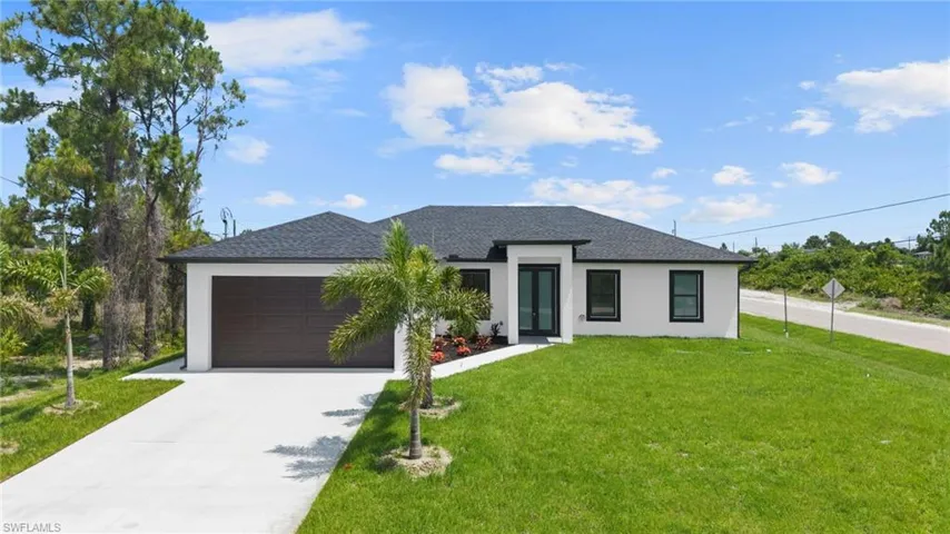 3800 24th St Sw, Lehigh Acres, Florida 33976