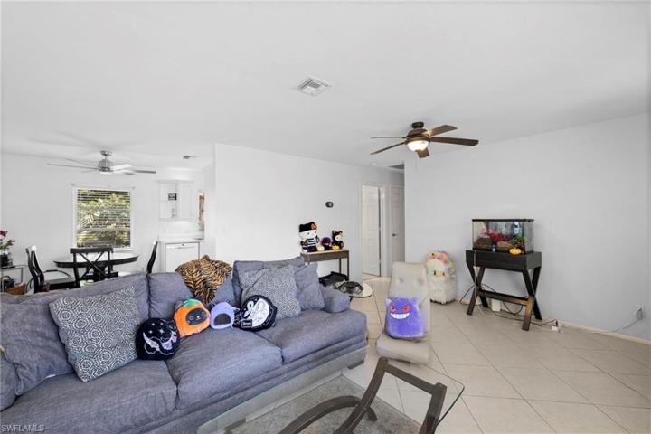 Unit 1 - 2 bed/1 bath
