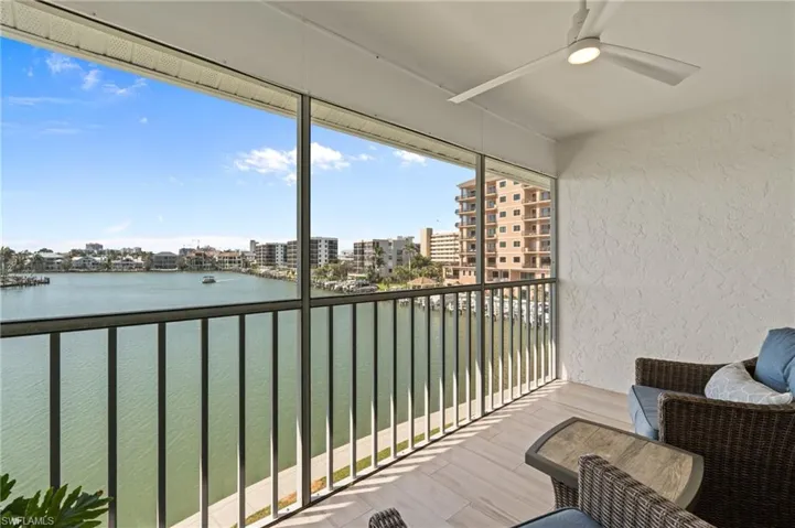 10682  Gulf Shore  DR, Naples, FL 34108