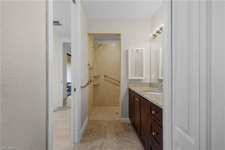 1808  William Reggie  RD, Cape Coral, FL 33914