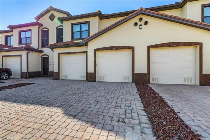 1808  William Reggie  RD, Cape Coral, FL 33914