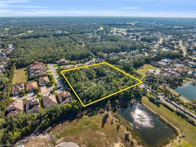 3001  Bailey  LN, Naples, FL 34105
