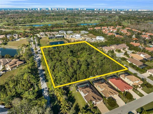 3001  Bailey  LN, Naples, FL 34105