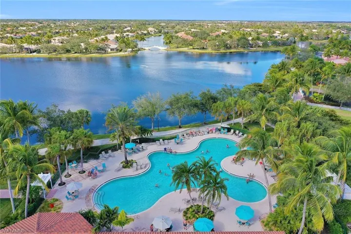 3701  Yakobi  LN, Naples, FL 34119