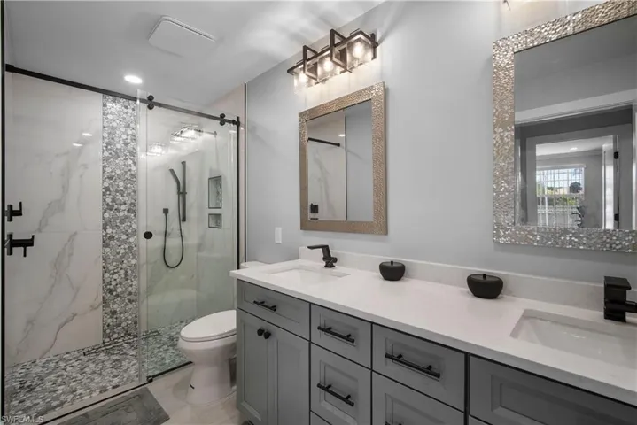 3701  Yakobi  LN, Naples, FL 34119