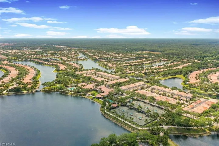 3701  Yakobi  LN, Naples, FL 34119