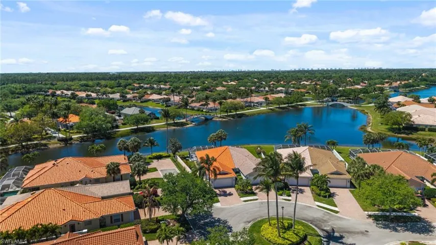 3701  Yakobi  LN, Naples, FL 34119