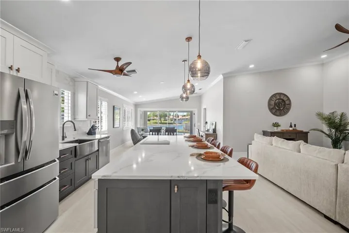 3701  Yakobi  LN, Naples, FL 34119