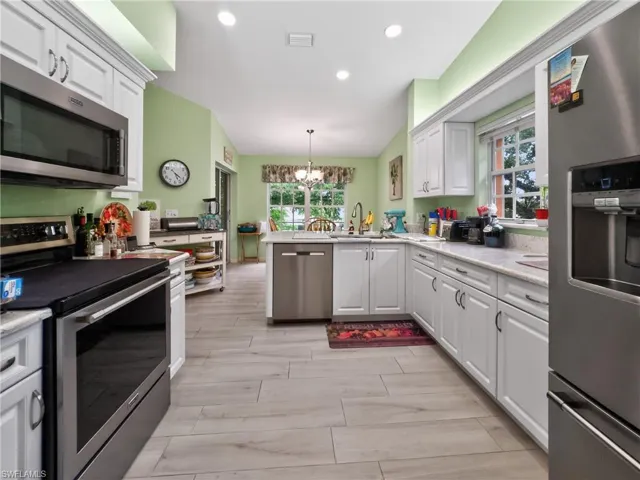 15091  Lakeside View  DR, Fort Myers, FL 33919