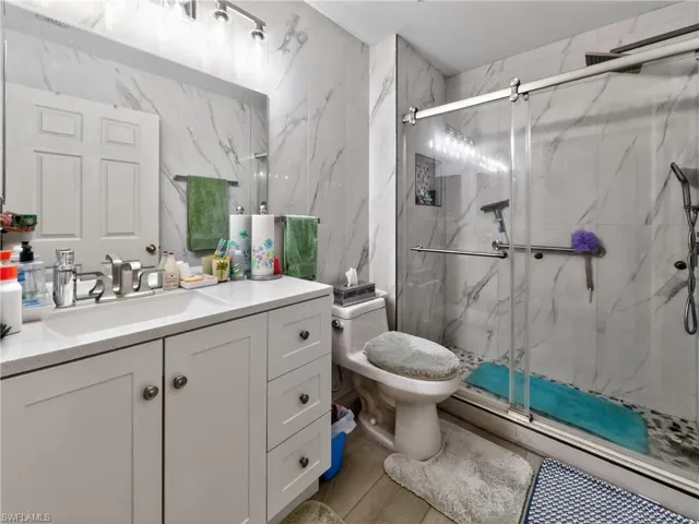 15091  Lakeside View  DR, Fort Myers, FL 33919