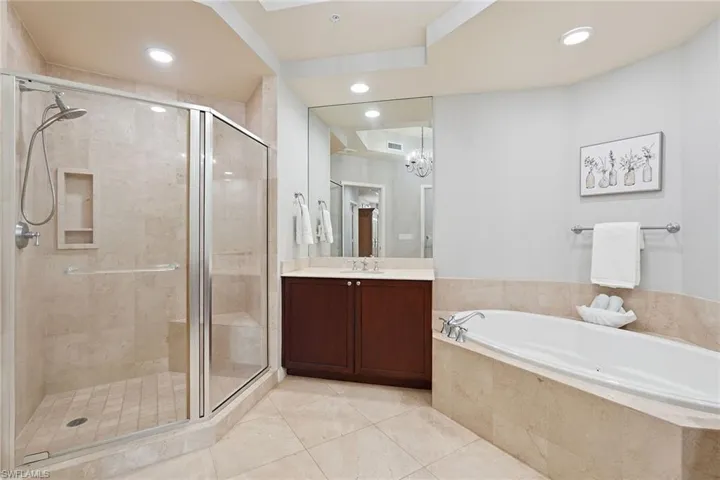 4801 Bonita Bay Blvd 204, Bonita Springs, Florida 34134