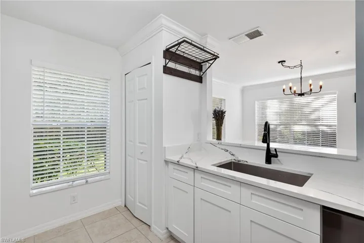 9076 Gervais Cir 410, Naples, Florida 34120