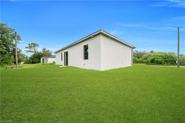 1800 Hibiscus Ave, Lehigh Acres, Florida 33972