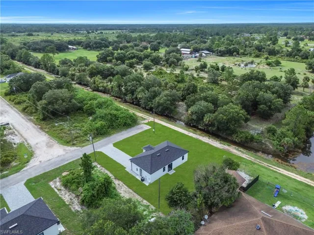 1800 Hibiscus Ave, Lehigh Acres, Florida 33972