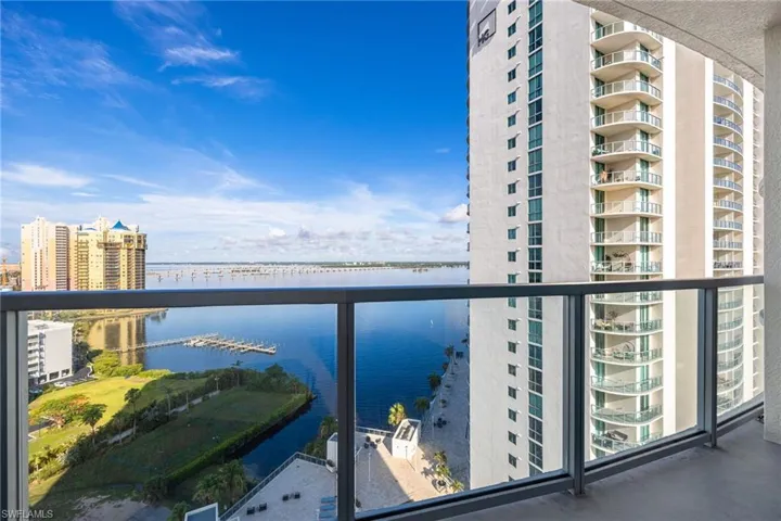 3000 Oasis Grand Blvd 1705, Fort Myers, Florida 33916