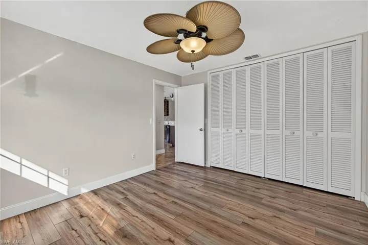 Nice and bright bedroom, nice size closet.