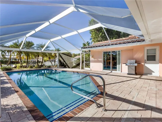 392 Snow Dr, Fort Myers, Florida 33919
