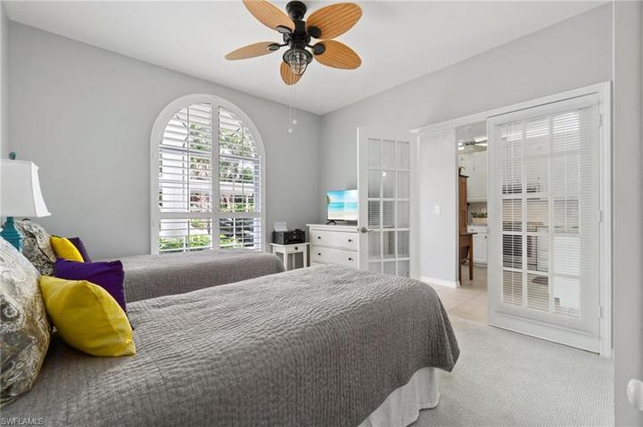 8161 Twelve Oaks CIR # 511, NAPLES FL 34113