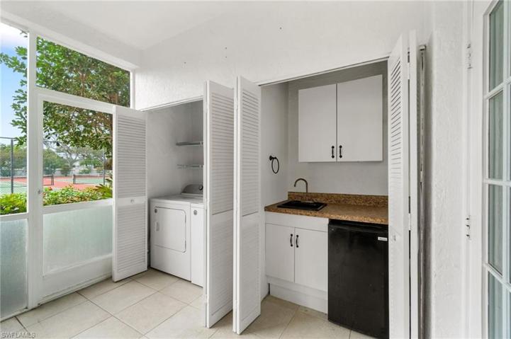 Convenient Wet bar and refrigerator for your outdoor parties. Private Washer and dryer