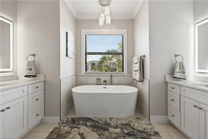 24319  Contra Costa  LN, Punta Gorda, FL 33955