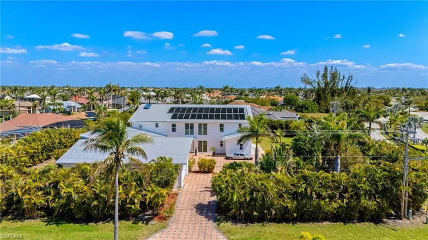 1195  Rose Garden  RD, Cape Coral, FL 33914