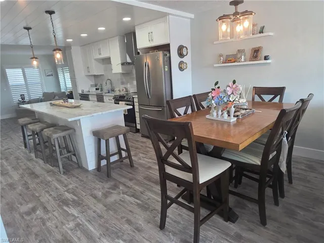 4006 Se 20th Pl 4, Cape Coral, Florida 33904
