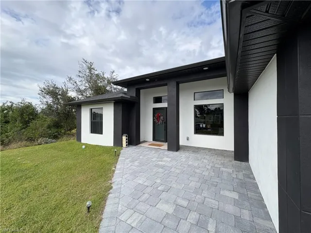 2606 10th St Sw, Lehigh Acres, Florida 33976