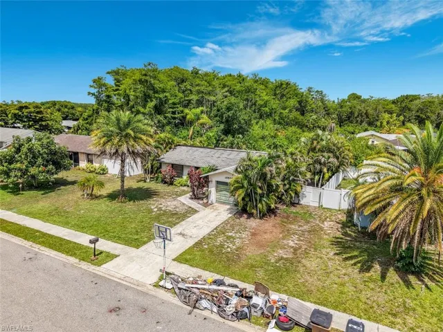 15506 Spring Line Ln, Fort Myers, Florida 33905