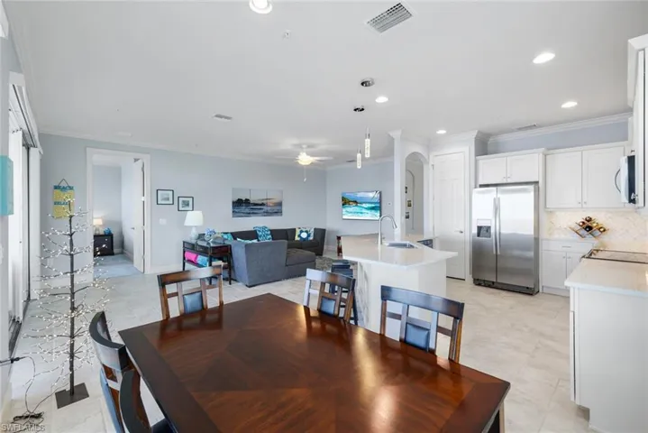 9060  Siesta Bay  DR, Naples, FL 34120