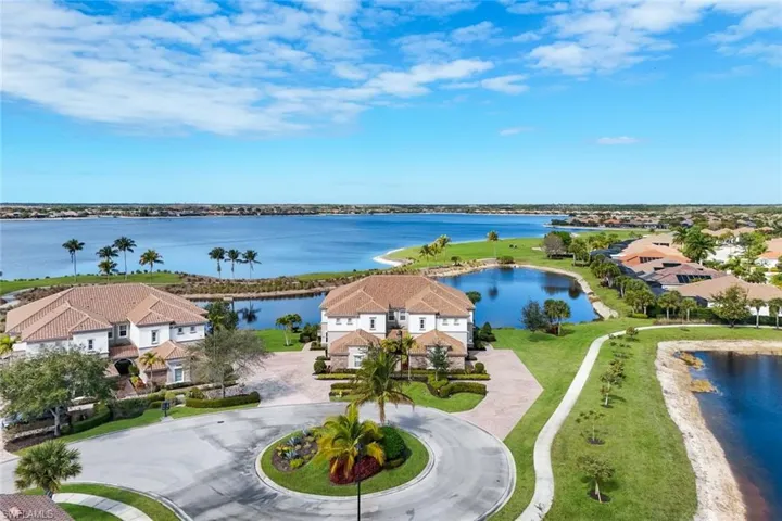 9060  Siesta Bay  DR, Naples, FL 34120