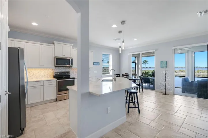 9060  Siesta Bay  DR, Naples, FL 34120