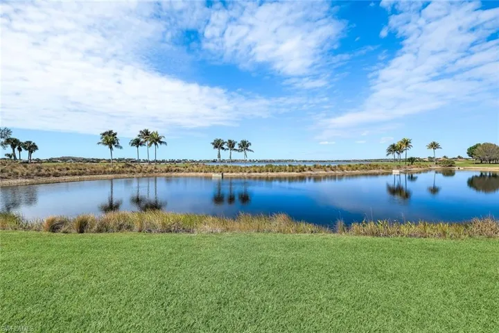 9060  Siesta Bay  DR, Naples, FL 34120