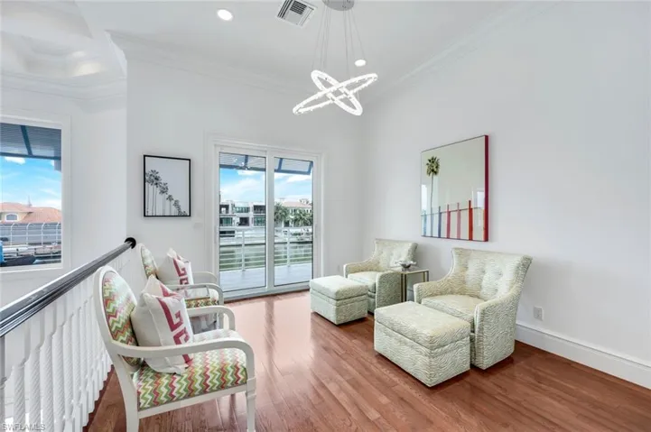 434  Conners  AVE, Naples, FL 34108
