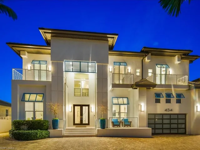 434  Conners  AVE, Naples, FL 34108