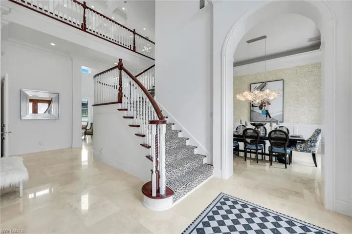 434  Conners  AVE, Naples, FL 34108