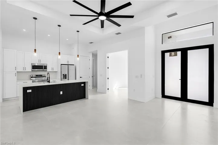 2200 Ne 15th Ave, Cape Coral, Florida 33909