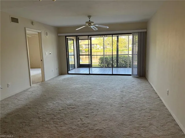 513 Lake Louise Cir 101, Naples, Florida 34110