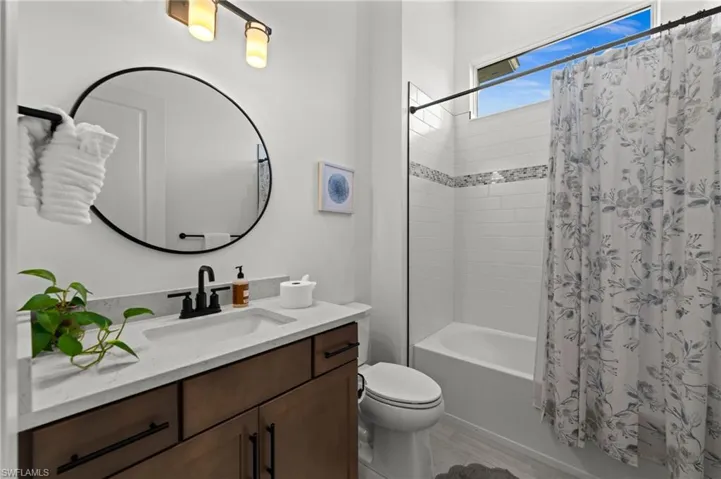 Garage side bathroom #3