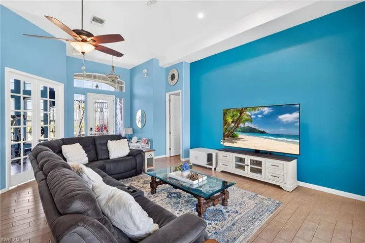 2334 Sw Trafalgar Pkwy, Cape Coral, Florida 33991