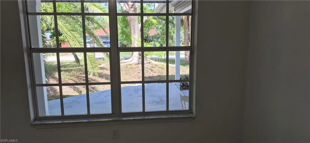 315 Cleveland Ave, Lehigh Acres, Florida 33936