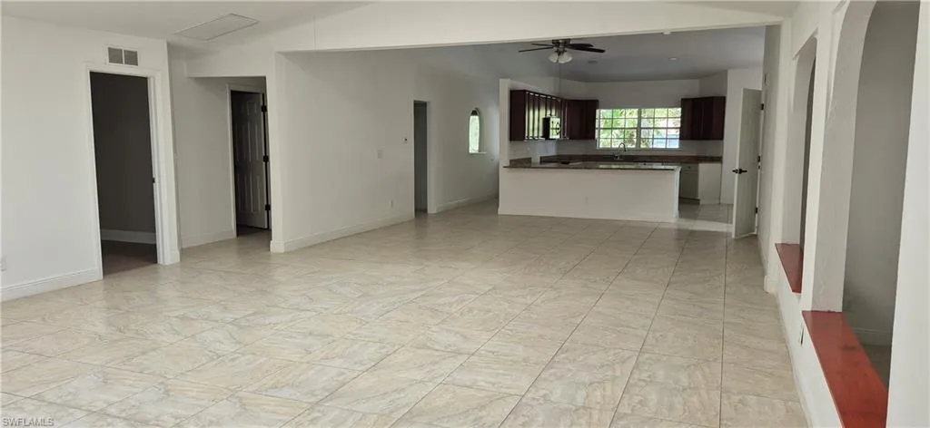 315 Cleveland Ave, Lehigh Acres, Florida 33936