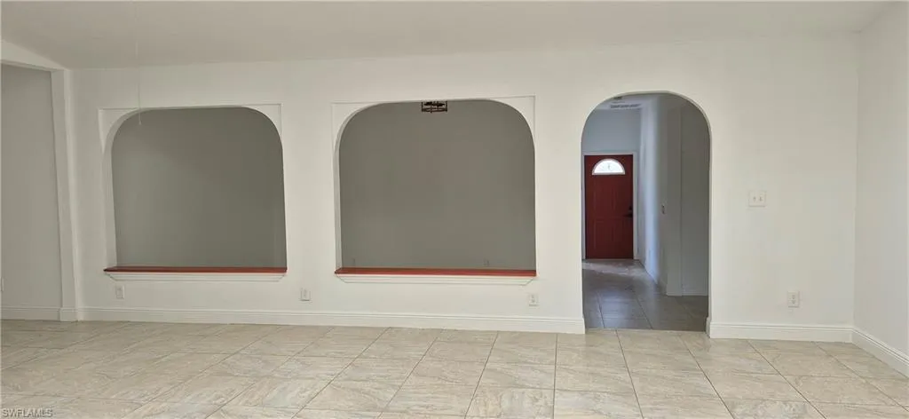 315 Cleveland Ave, Lehigh Acres, Florida 33936