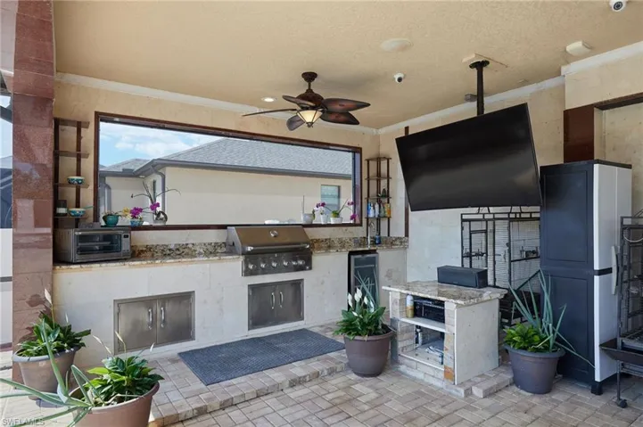 Summer kitchen