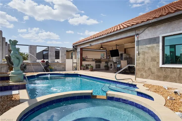 Heated salt water pool & spa