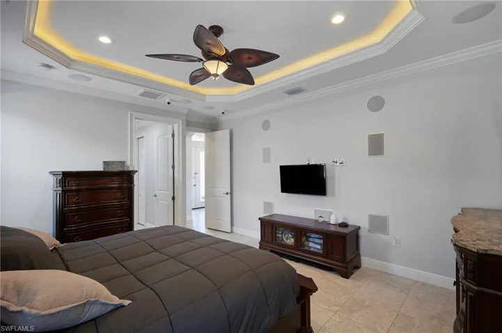 Primary Bedroom to dual walk-in closets